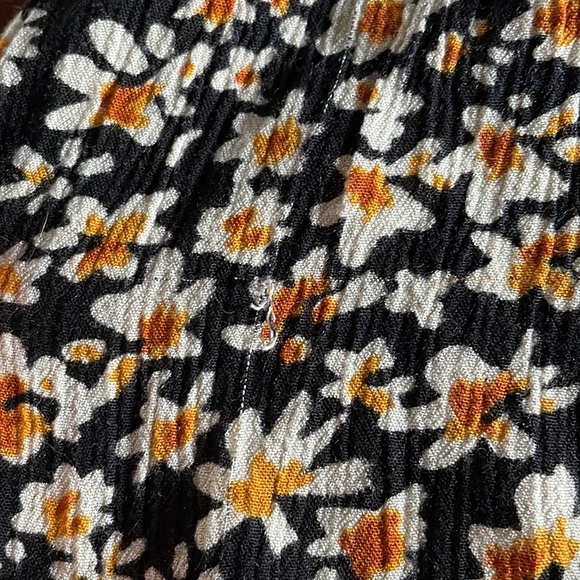 Floral Shorts, Urban Outfitters - Picture 8 of 8